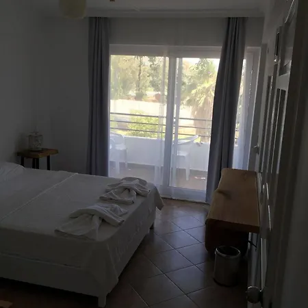 Hotel Pataros