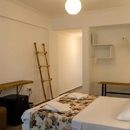 Hotel Pataros Hotel 2*